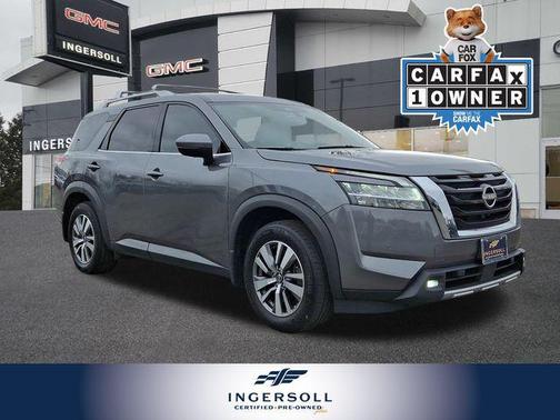 2022 Nissan Pathfinder SL 4WD