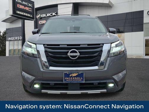 2022 Nissan Pathfinder SL 4WD