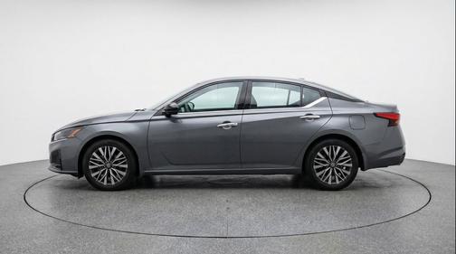 Gun Metallic 2025 Nissan Altima SV FWD