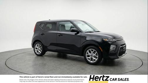 Fusion Black 2025 Kia Soul LX