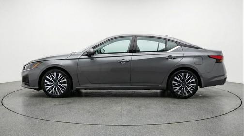 Gun Metallic 2025 Nissan Altima SV FWD