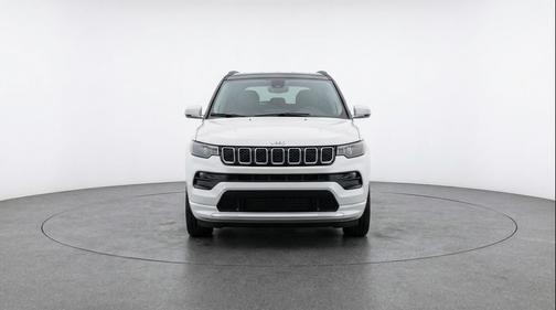 Bright White Clearcoat 2025 Jeep Compass Limited