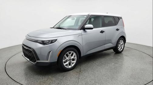 Steel Gray 2025 Kia Soul LX