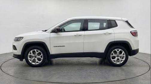 Bright White Clearcoat 2025 Jeep Compass Latitude