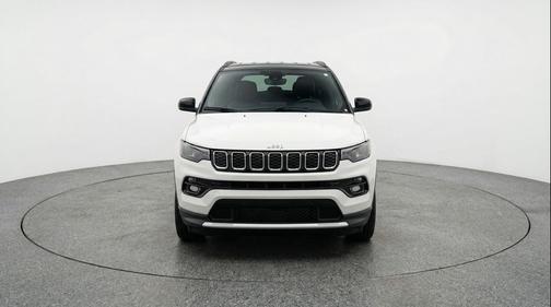 Bright White Clearcoat 2025 Jeep Compass Limited