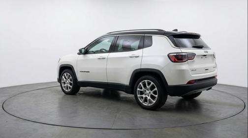 Bright White Clearcoat 2025 Jeep Compass Limited