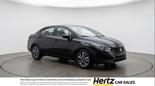 Super Black 2025 Nissan Versa 1.6 SV