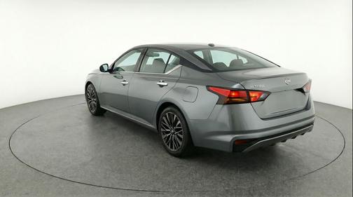 Gun Metallic 2025 Nissan Altima SV FWD
