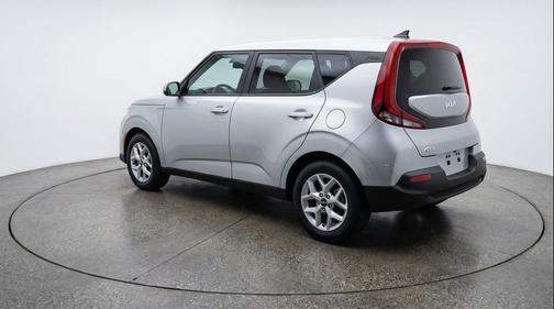 Steel Gray 2025 Kia Soul LX
