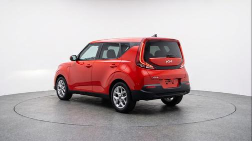 Inferno Red 2025 Kia Soul LX