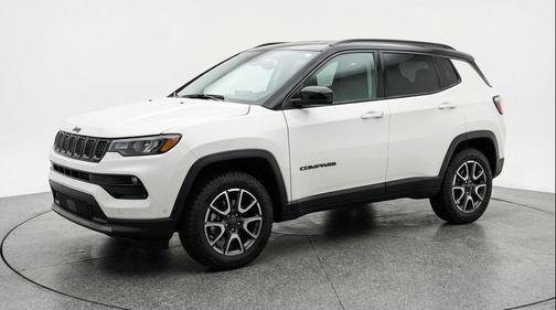 Bright White Clearcoat 2025 Jeep Compass Trailhawk