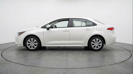 Ice Cap 2025 Toyota Corolla LE