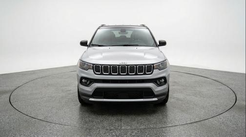 Silver Zynith Metallic Clearcoat 2025 Jeep Compass Limited