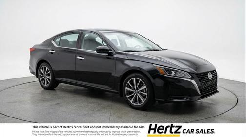 Super Black 2025 Nissan Altima SV FWD