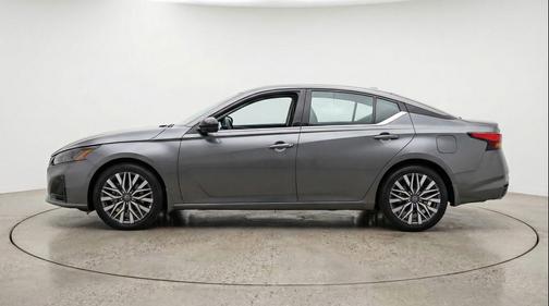 Gun Metallic 2025 Nissan Altima SV FWD