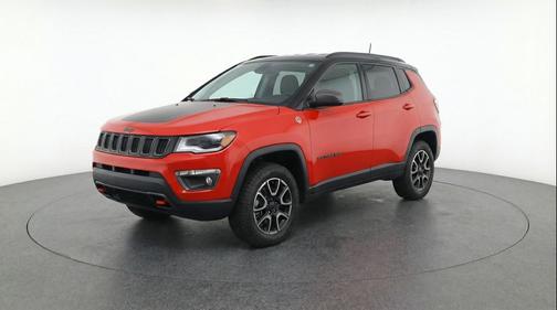 Red Hot Pearlcoat 2025 Jeep Compass Trailhawk