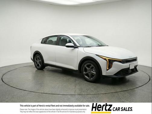 Snow White Pearl 2025 Kia K4 LXS