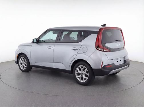 Steel Gray 2024 Kia Soul LX