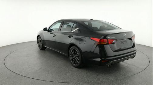 Super Black 2025 Nissan Altima SV FWD