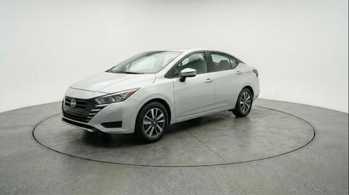 Brilliant Silver Metallic 2025 Nissan Versa 1.6 SV