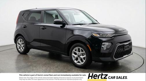 Fusion Black 2025 Kia Soul LX