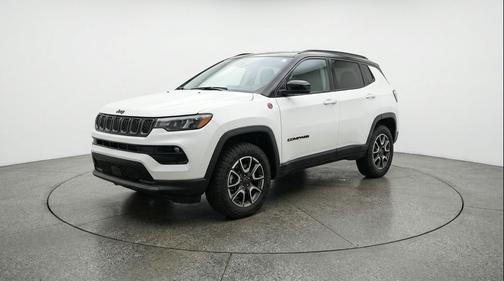 2025 Jeep Compass Trailhawk