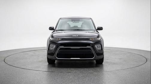 Fusion Black 2025 Kia Soul LX