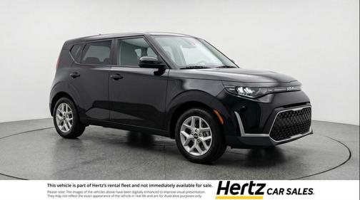 Fusion Black 2025 Kia Soul LX