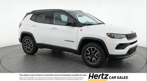 Bright White Clearcoat 2025 Jeep Compass Trailhawk
