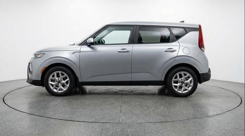 Steel Gray 2025 Kia Soul LX