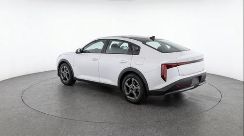 Snow White Pearl 2025 Kia K4 LXS