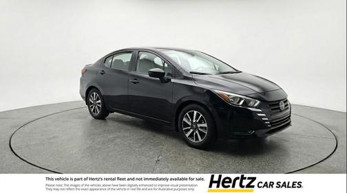 Super Black 2025 Nissan Versa 1.6 SV