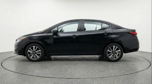 Super Black 2025 Nissan Versa 1.6 SV