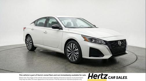 Glacier White 2025 Nissan Altima SV FWD