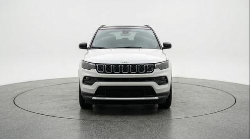 Bright White Clearcoat 2025 Jeep Compass Limited