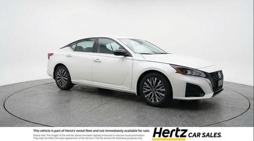 Glacier White 2025 Nissan Altima SV FWD