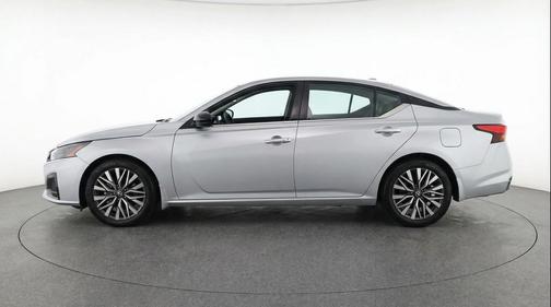 Brilliant Silver Metallic 2026 Nissan Altima SV FWD