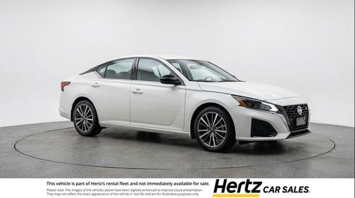 Glacier White 2025 Nissan Altima SV FWD
