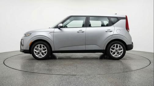 Steel Gray 2025 Kia Soul LX