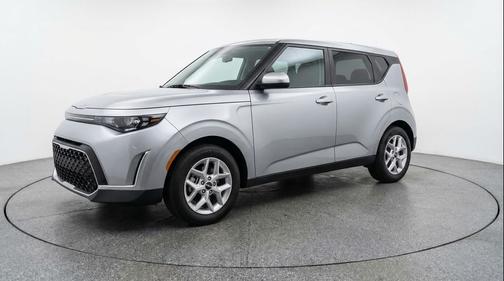 Steel Gray 2025 Kia Soul LX