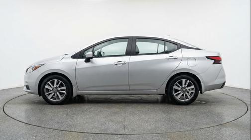 Brilliant Silver Metallic 2025 Nissan Versa 1.6 SV