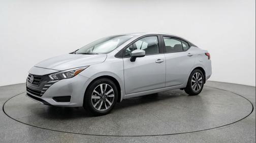 Brilliant Silver Metallic 2025 Nissan Versa 1.6 SV