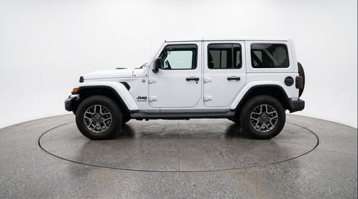 Bright White Clearcoat 2025 Jeep Wrangler 4-Door Sahara 4x4