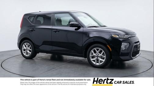 Fusion Black 2025 Kia Soul LX