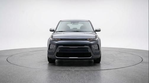Gravity Gray 2025 Kia Soul LX
