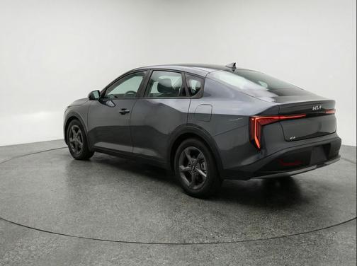 Interstellar Gray 2025 Kia K4 LXS