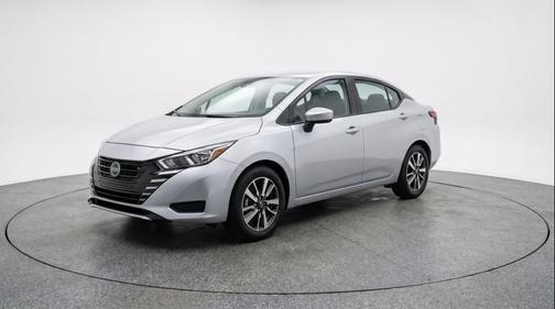 Brilliant Silver Metallic 2025 Nissan Versa 1.6 SV