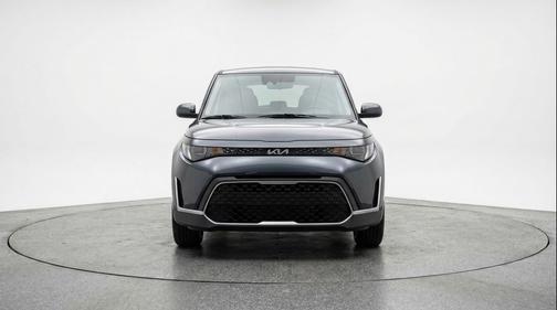 Gravity Gray 2025 Kia Soul LX