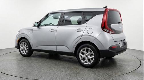 Steel Gray 2025 Kia Soul LX