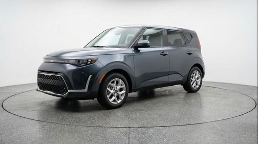Gravity Gray 2025 Kia Soul LX